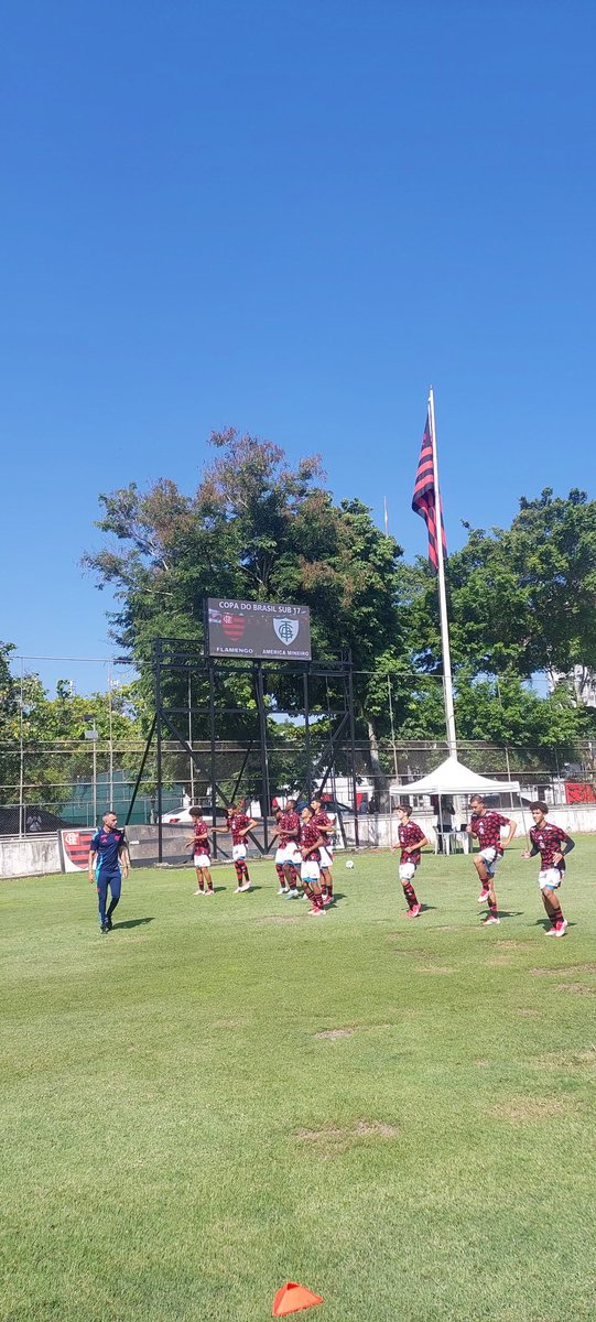 De ontem!! Jogo de volta da Copa do Brasil!
🔴⚫️ FLA 4 x 1 AME-MG 🟢⚫️
Placar Agregado: 6x2

Classificados pras Quartas!!! Seguimos!!!! 🔥🙏🏻⚫️🔴🧠