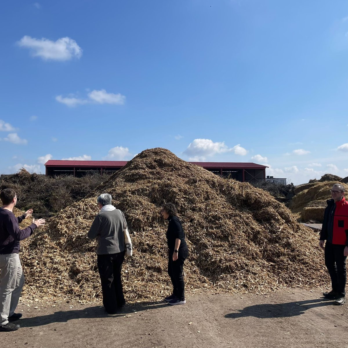 CITISYSTEM (@citisystemeu) on Twitter photo We start our meeting with the visit to Biogas plant in Trebišov 🇸🇰, where were learnt that straw is more energy efficient than wood chips🤓 Plant fully replaced use of gas with these two biomaterials for energy production! <a href="/CITISYSTEMeu/">CITISYSTEM</a> <a href="/interregeurope/">Interreg Europe</a> #circularbioeconomy We start our meeting with the visit to Biogas plant in Trebišov 🇸🇰, where were learnt that straw is more energy efficient than wood chips🤓 Plant fully replaced use of gas with these two biomaterials for energy production! <a href="/CITISYSTEMeu/">CITISYSTEM</a> <a href="/interregeurope/">Interreg Europe</a> #circularbioeconomy