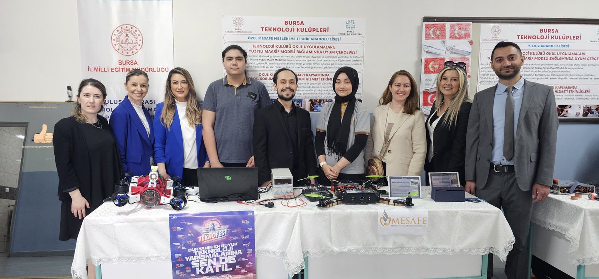 Bursa İl Millî Eğitim Müdürlüğü (@bursailmem16) on Twitter photo Millî Eğitim Bakanımız Sayın Prof. Dr. Yusuf Tekin'i, Şehit Göksu Şafak Şahin İlkokulunda Bursa Teknoloji Kulüplerinin çalışmalarının sergilendiği stantlarda ağırladık.
<a href="/tcmeb/">Millî Eğitim Bakanlığı</a> <a href="/Yusuf__Tekin/">Yusuf Tekin</a> <a href="/Alireisoglu34/">Dr. Ahmet ALİREİSOĞLU</a> <a href="/MSaymaz/">Muhammet SAYMAZ</a> Millî Eğitim Bakanımız Sayın Prof. Dr. Yusuf Tekin'i, Şehit Göksu Şafak Şahin İlkokulunda Bursa Teknoloji Kulüplerinin çalışmalarının sergilendiği stantlarda ağırladık.
<a href="/tcmeb/">Millî Eğitim Bakanlığı</a> <a href="/Yusuf__Tekin/">Yusuf Tekin</a> <a href="/Alireisoglu34/">Dr. Ahmet ALİREİSOĞLU</a> <a href="/MSaymaz/">Muhammet SAYMAZ</a>