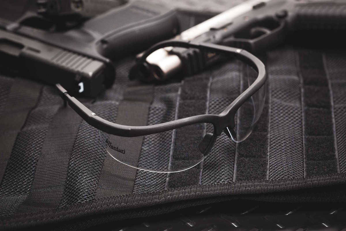 Safety first!🤓 Whenever you hit the range, make sure you have your Air Venturi safety glasses with you to prevent possible injury to your eyes. 👀
#safety #safetyglasses #safetyfirst