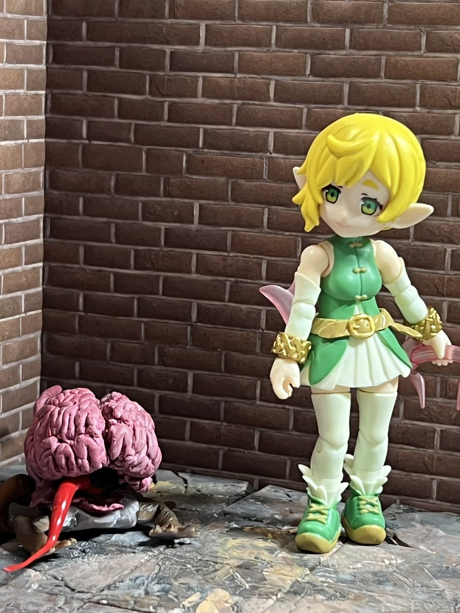ytkiycj's tweet photo. インテレクト・ディヴァウラー
大き過ぎるのが反省点ですが改善の余地も無いので一旦終了
粘土が固まったら形を整えて完成
手足他全6箇所可動
触覚は左右可動、外したり巻き状態へ差替え可
マインドフレイヤーがいないので狩人のお供です
#IntellectDevourer
#ForgottenRealms
#ガシャポンクエスト https://t.co/utuU3NdP4H