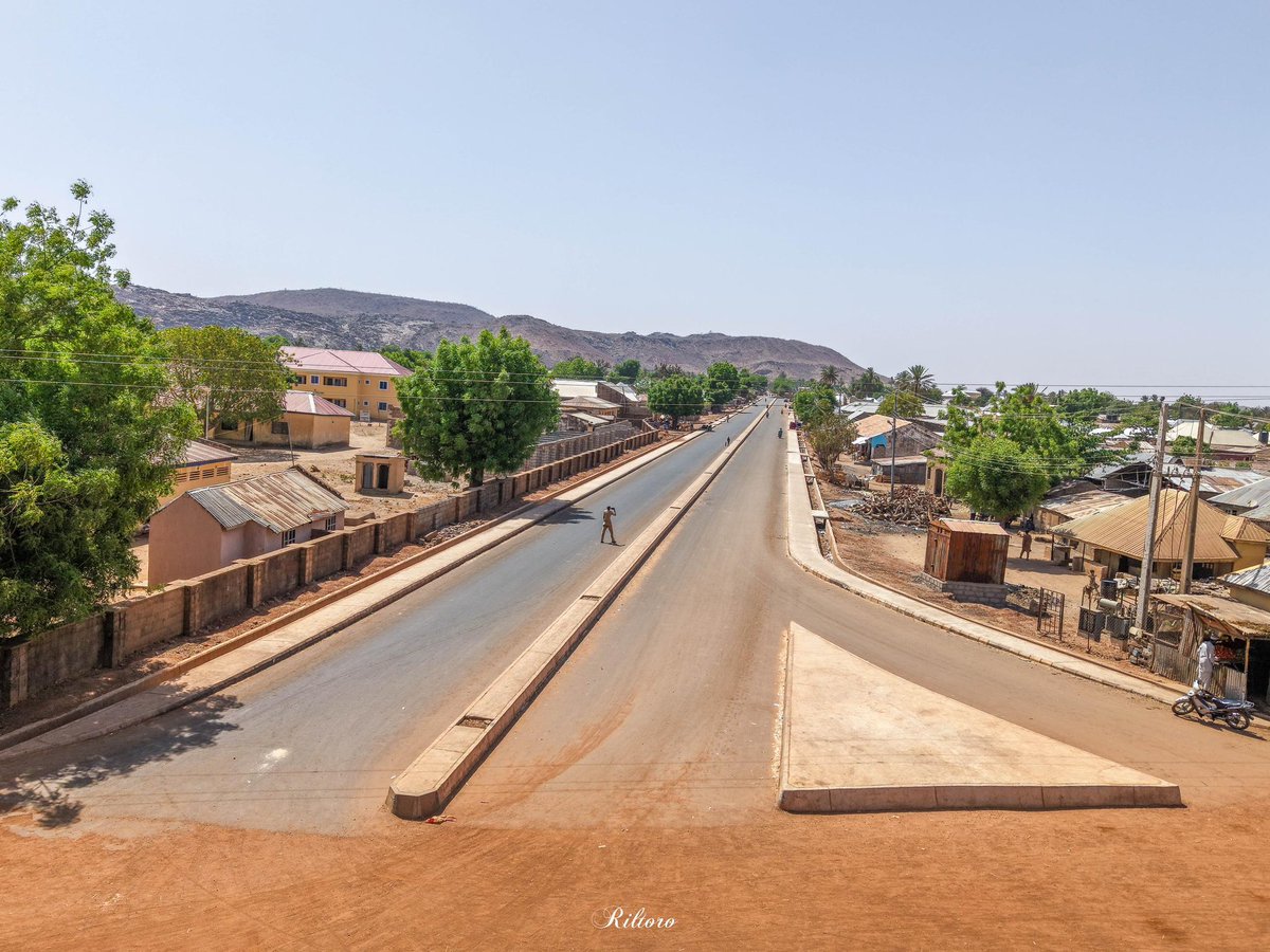SenBalaMohammed's tweet image. The dualization of the road from the Ningi Police Station to the Emir’s Palace has been successfully completed. #GreaterBauchi