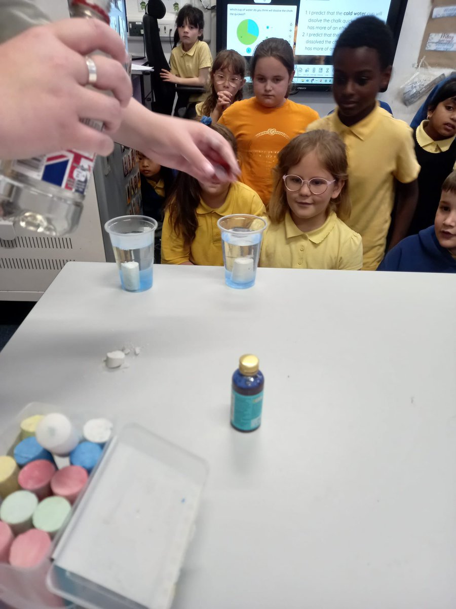 portmeadp's tweet photo. This week the children completed an experiment focusing on the effects of coral bleaching. 

We have been learning about the Great Barrier Reef as part of our topic work. 

#pmdp3 #pmdpst https://t.co/IbvFSl7UX7