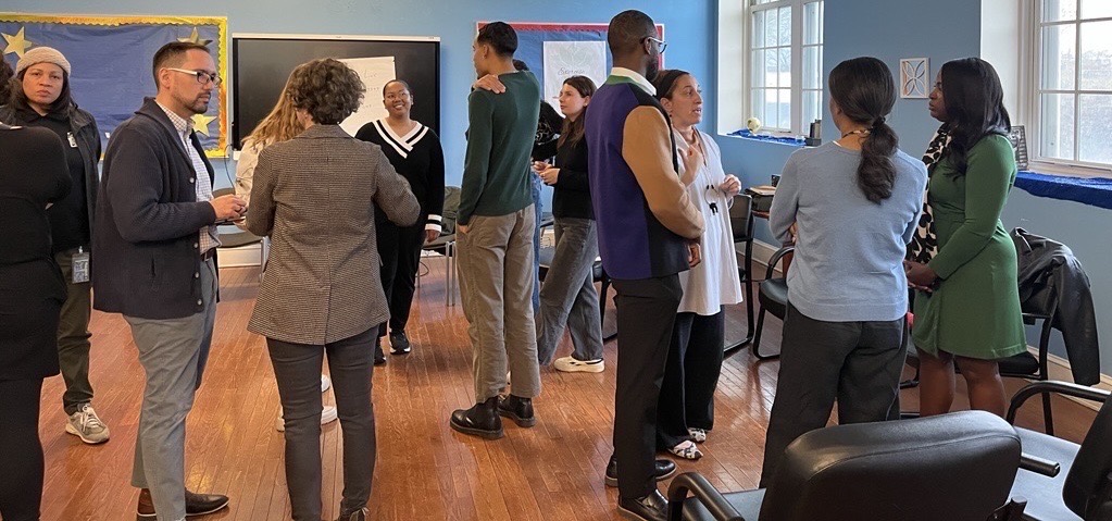 OREDC_'s tweet image. #ORE visited the School Health Center at Anacostia High School where we discussed existing barriers to health care services in Ward 8 and learned about the service offerings which include primary care, behavioral health care and reproductive healthcare offerings! #HealthEquity