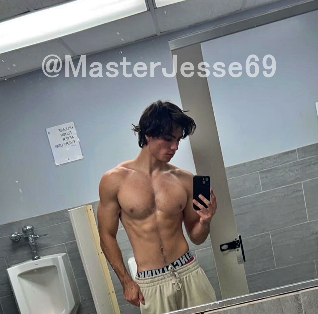 MasterJesse69's tweet photo. I'm a Greek God. Worship me, whores.💦
#findom #cashgod #walletdrain #cashcunt https://t.co/aeGQBLT121