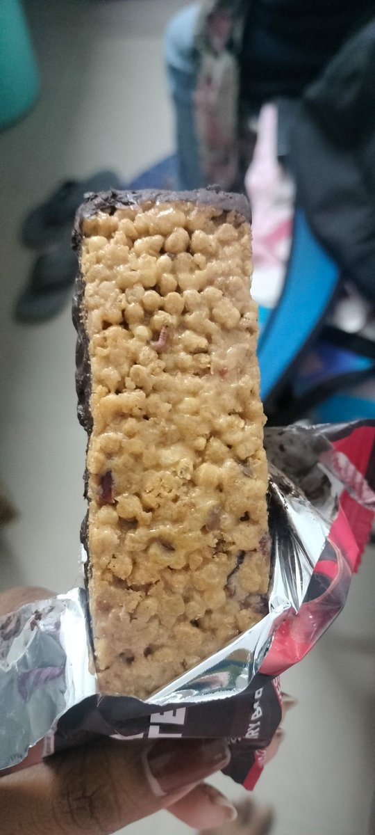 i_amal4n's tweet photo. Heyy....@TheMaxProtein
Look what I found in your PROTEIN BAR....!!!
#foodquality #proteinbar
#gym #maxprotein #maxproteinbar https://t.co/ixeaOSj5Nb