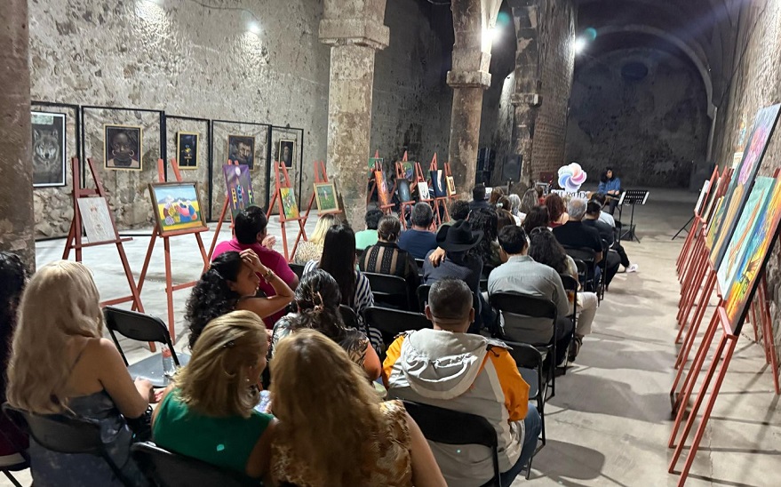 NewsGto's tweet photo. Culture is activated in Purisima
https://t.co/8kWWcetS24
#JalpadeCanovas #PurisimadelRincon #Visitors #MagicTown #BestWorldRuralTourismVillage #Music #Art #Painting #Exhibit #VisitPurisima #TraveltoPurisima #BusinessinPurisima https://t.co/oD1Hx1EtIc