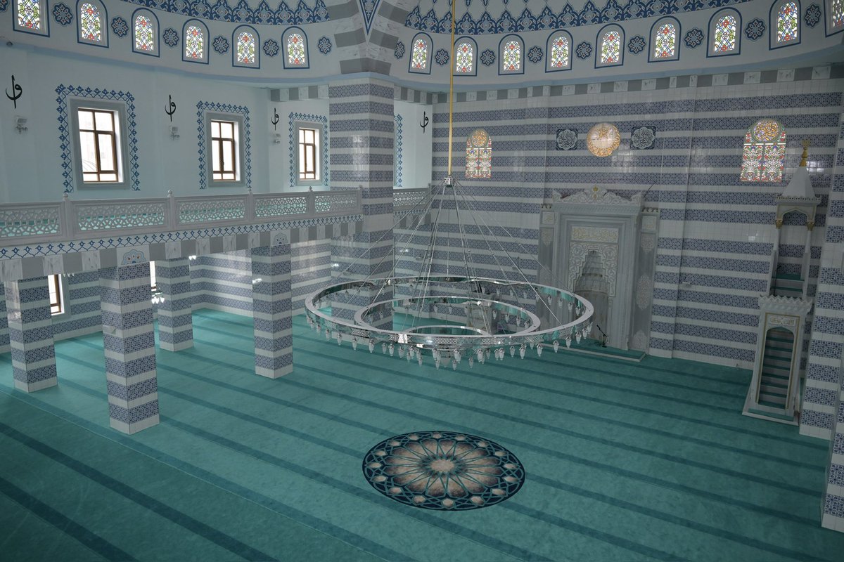 Can_Aksoy_'s tweet photo. Yeşilkent Camii ilk teravih namazı için İlçe Müftümüz Sayın Selami Aykul ve ekibinin, camii derneğinin çabaları ile hazır hale geldi. Müftümüzü ve ekibini tebrik ederim. Hayırlı olsun. https://t.co/QOl08aWdV0