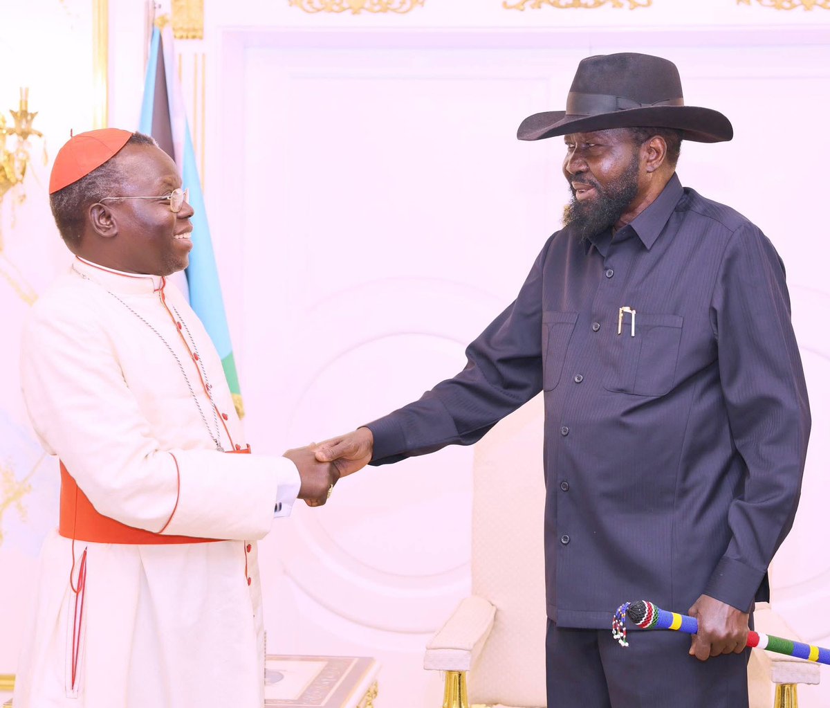 kuacmedia's tweet photo. President Salva Kiir Mayardit has reaffirmed his unwavering commitment to restoring peace, insisting that he is resolute to ensure the country never returns to war. The President was speaking in a meeting with the church leaders in his Office on Wednesday. https://t.co/SS6guC5QFD