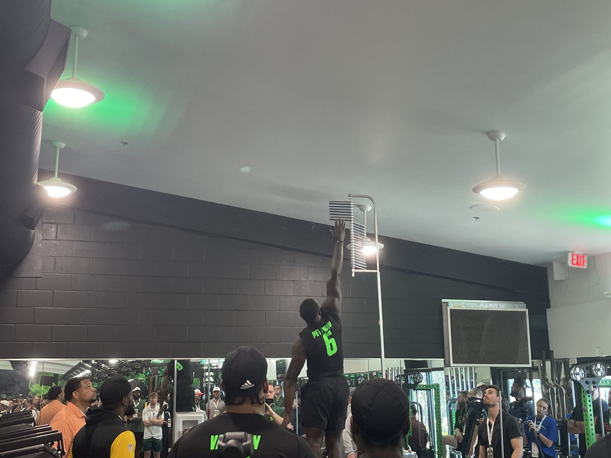 We’re here at #USF pro day where 15 Bulls players are performing.