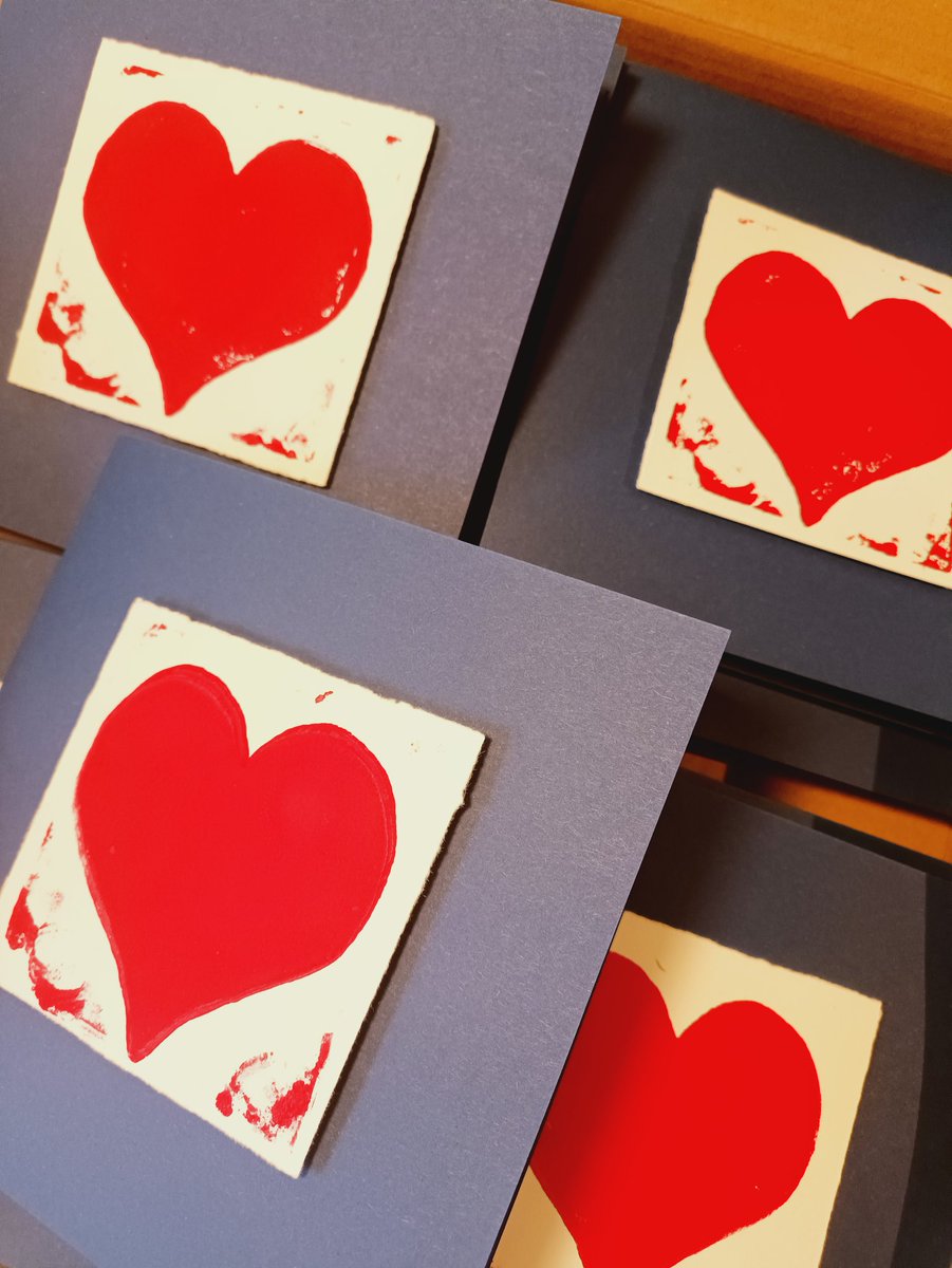 Hochzeitsvorbereitungen ❤️
Leider wirklich kurz vor knapp.
Immerhin werden die Karten noch kurz vor dem Termin fertig 😅🙈

Ich grüße euch herzlich!