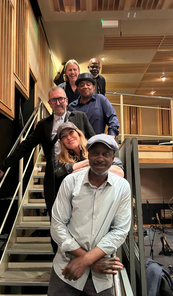 Errol Linton and his fab band with Cerys Matthews.  Their BBC R2 session is still available to listen in to online here: : bbc.co.uk/sounds/play/m0…  #ukblues #errollinton #errollintonband