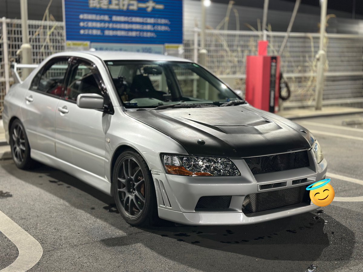 久しぶりに乗ったら花粉やらなんやらで粉まみれだったから洗車したつかれた🤦‍♂️