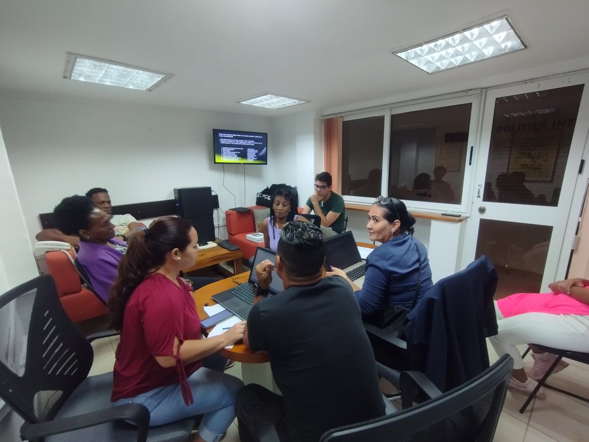 En el marco del Comité de Prevención y Control del mes de marzo, se impartió el segundo taller sobre el trabajo en la red social X, cumplimentando una de las acciones tomadas por nuestra empresa en correspondencia al II Ejercicio Nacional de Prevención y Enfrentamiento al Delito.