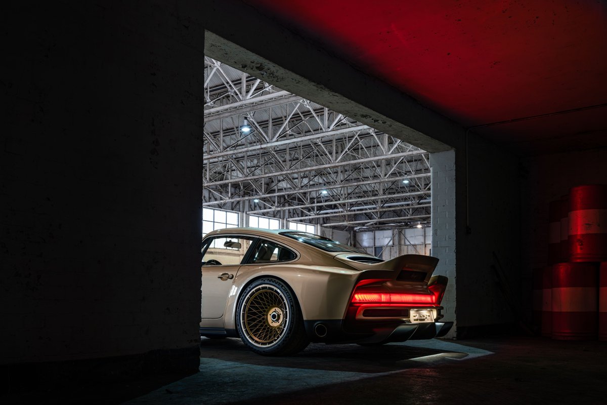 MichelinTyres's tweet photo. I spy a sleek car and some serious rubber. 👀🔍

📸: @rchanphoto 

#Michelin #SingerDLS https://t.co/pBVDQUUk5i