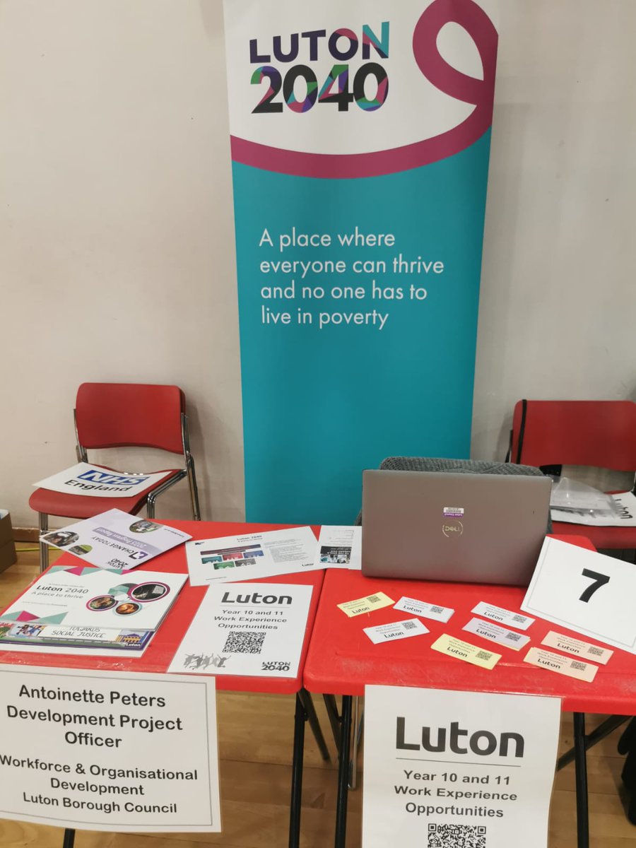 Spending quality time with local young people at a school's Careers Fair today - showcasing the range of careers and work experience opportunities we have! <a href="/lutoncouncil/">Luton Council</a> @TSLTChalkHills