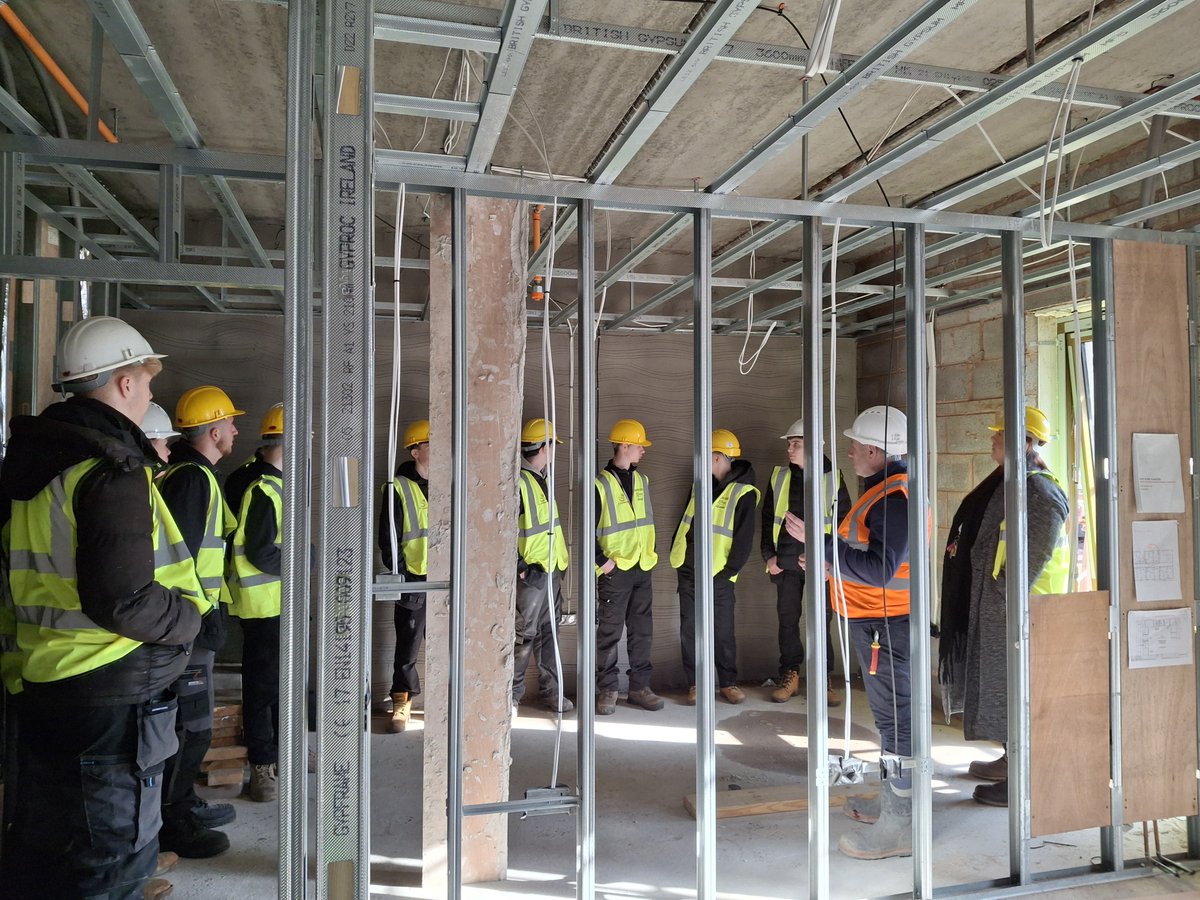 BSDCofficial's tweet image. Recently, our Construction learners visited the Tyldesley Court site, gaining valuable first-hand experience in a real working environment and building key industry connections that could pave the way for future placements. 🏗️🧱

#ConstructionLearners #WorkplaceExperience