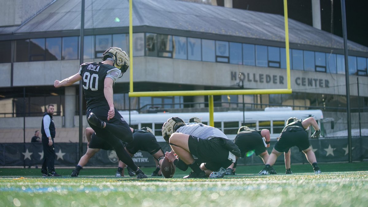 Army Football tweet media