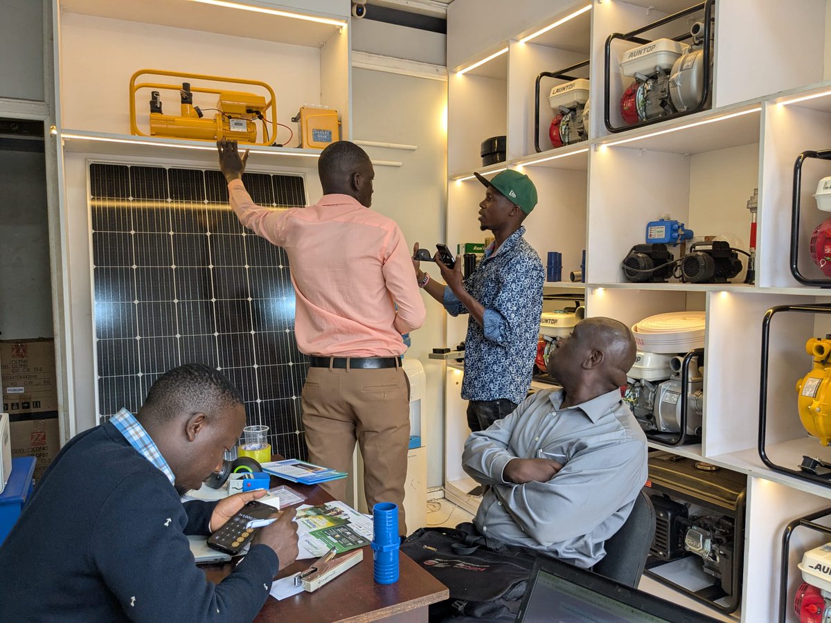 The art of selling solar pumps! ✨

Indeed, the initial cost of solar pumps may be higher than that of conventional motopumps, but then there are no operating costs and, in the case of the sunlight pump, virtually no maintenance costs. 💡

#solarpump #salesman #staff