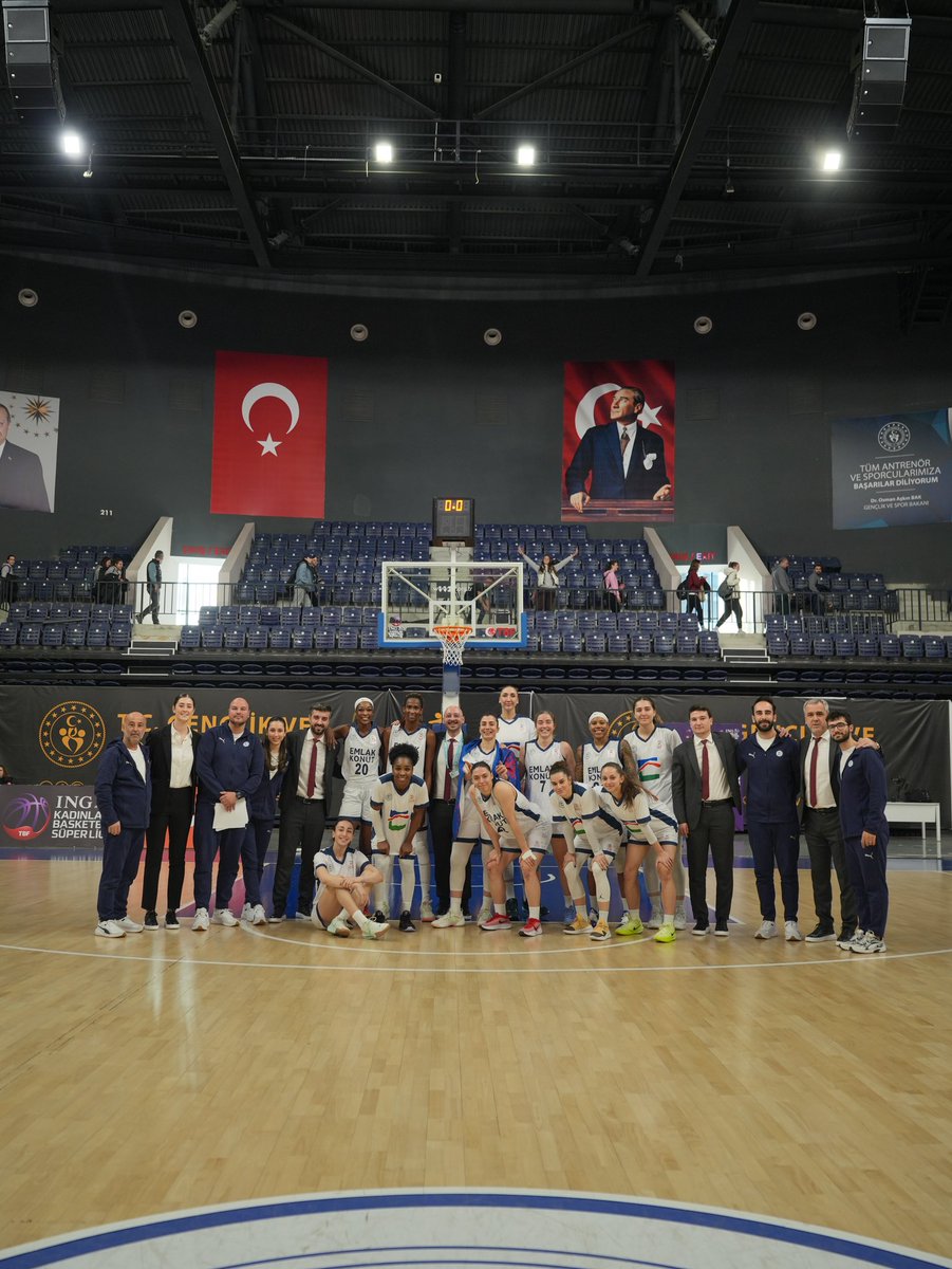 𝗧𝗘𝗕𝗥𝗜̄𝗞𝗟𝗘𝗥 #mavimelekler 🦾
KBSL play-off 1. Tur maçında evimizde Beşiktaş Boa’yı 82-77’lik skorla geçiyoruz 👊🏻 2. Maç Cuma günü saat 15:00’da BJK Fibabanka Spor Komplekside oynanacak #altyapıdangeleceğe