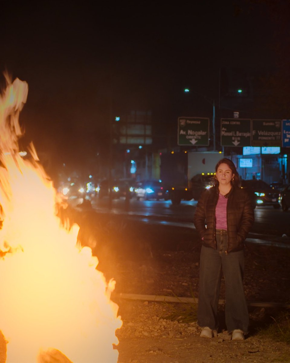 Detective tweet media