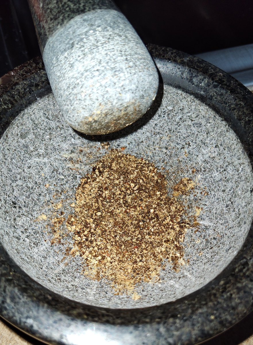 Autotrix24's tweet image. My Cacio ē Pepe at home the other night is one of the best yet. Freshly grated Pecorino Romano, toasted Tellicherry Peppercorns and Bucatani Pasta.
I'm good at this. ✌🏻💝