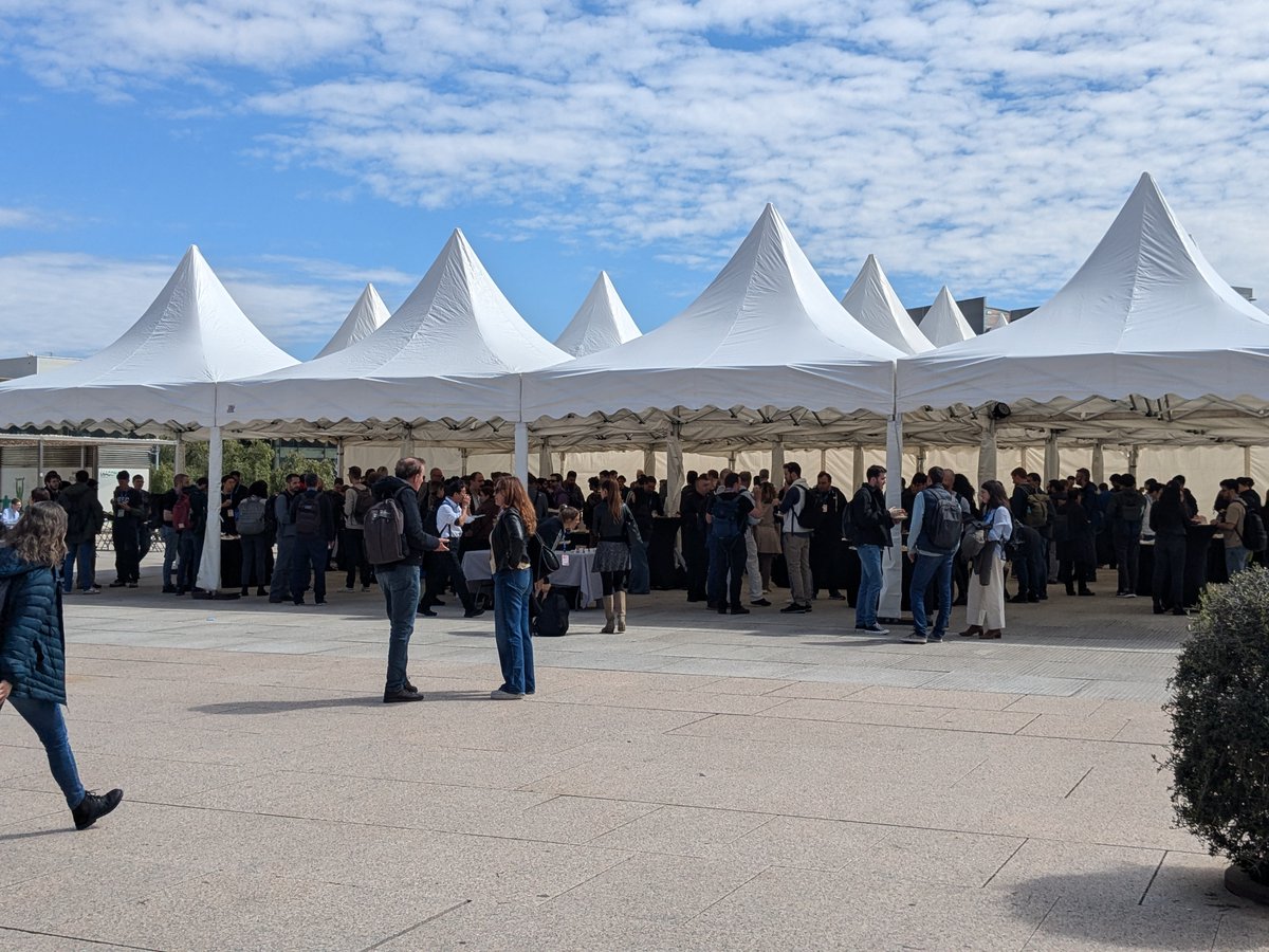 Matthias Boehm (@matthiasboehm7) on Twitter photo A postcard from the first day of EDBT'25 in Barcelona. A postcard from the first day of EDBT'25 in Barcelona.