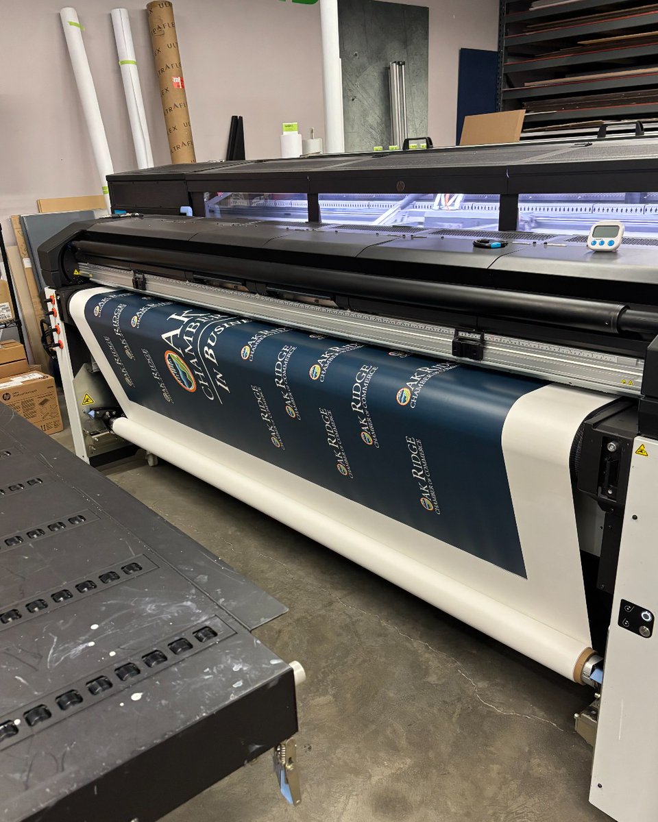 GCKnoxville's tweet image. Make a statement with a retractable banner! Perfect for events, trade shows, or your storefront—easy to set up, easy to store, and impossible to ignore. Let’s bring your brand to life!

#graphiccreations #retractablebanners #wideformatprinting #knoxvilletn #oakridgetn