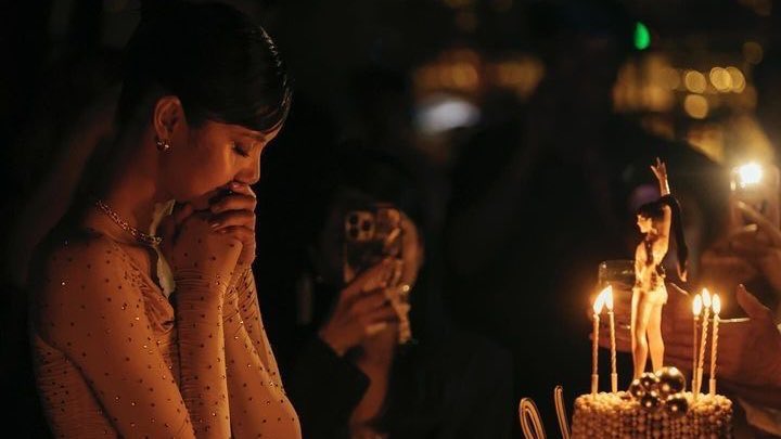 Happy birthday Lisa. I can’t believe how long it’s been, 2016 feels like yesterday and you’re already 28?? INSANE actually. Happy for all your accomplishments and ability to block out the noise! I’ve been so busy these days but I’m always rooting for you.

#28toForeverWithLALISA