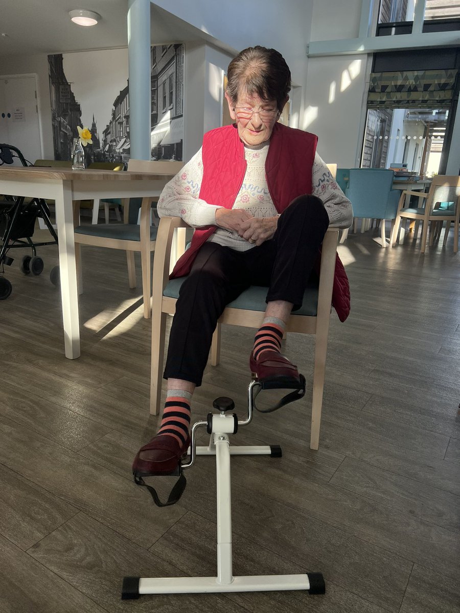 GorillaManFitn1's tweet image. The residents at Gladstone House Fosse Healthcare biked to Farndon and back this afternoon on the Seated Exercise Bikes 💪🚴‍♂️ #seatedbike  #adaptivefitness  #sestedworkout #cardioburn #communityfitness