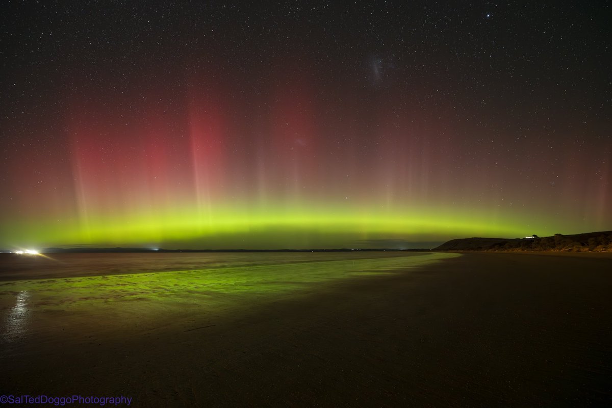 aurorausau's tweet photo. I didn’t miss out 🙌🫶  26/03/25 - NW Tasmania - Stanley #tatlows #spaceweather #coronalhole #CHCSS #auroraaustralis #wow #southernhemisphere https://t.co/bvTNolprKp