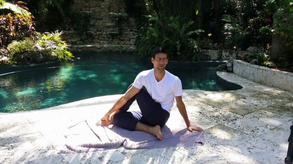 riviadfrs's tweet image. It's very challenging to reach your full potential without finding peace and calm within. I always take time to go back to the basics. Breathe. Listen to heart beats. And stretch of course :) #YogaTime #MyTime

Lakše je dostići svoj pun potencijal kada nađeš mir u sebi. Uvek