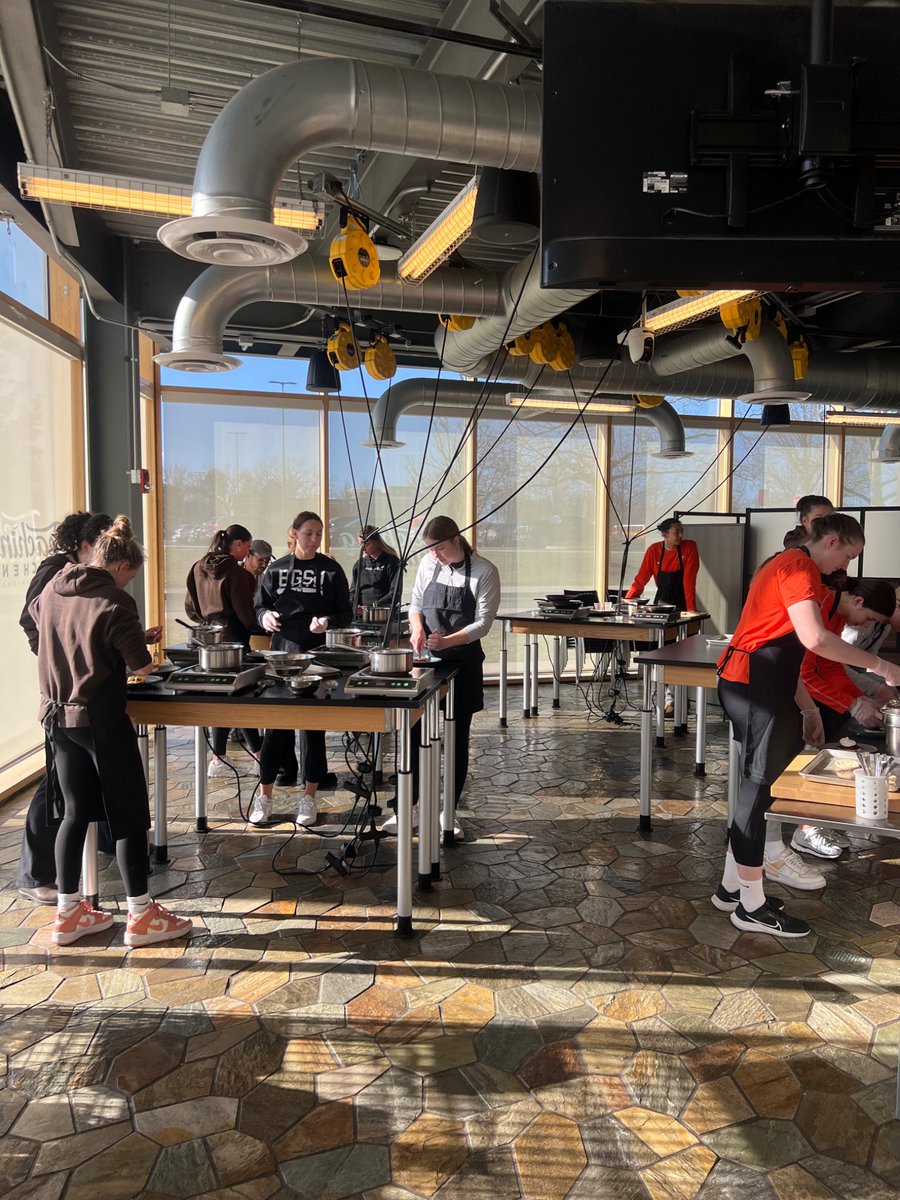 Alex DelPiombo (@coachalex_bgsu) on Twitter photo Great morning in the Teaching Kitchen! We appreciate all that BGSU dining provides us. <a href="/bgsudining/">BGSU Dining</a> <a href="/BGSU_TK/">The Teaching Kitchen by BGSU Dining 🍽</a> Great morning in the Teaching Kitchen! We appreciate all that BGSU dining provides us. <a href="/bgsudining/">BGSU Dining</a> <a href="/BGSU_TK/">The Teaching Kitchen by BGSU Dining 🍽</a>