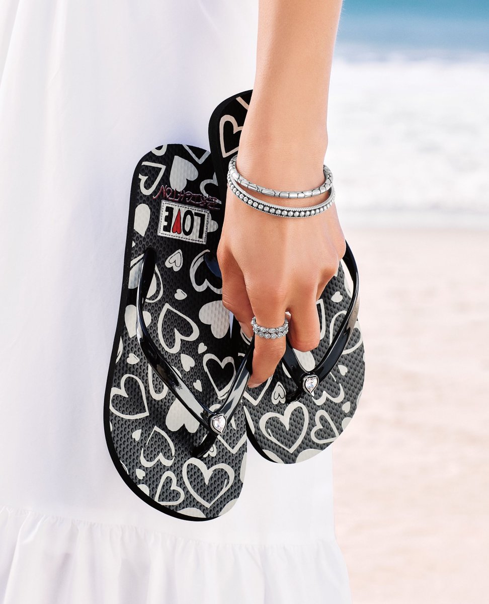 BrightonCollectibles tweet media