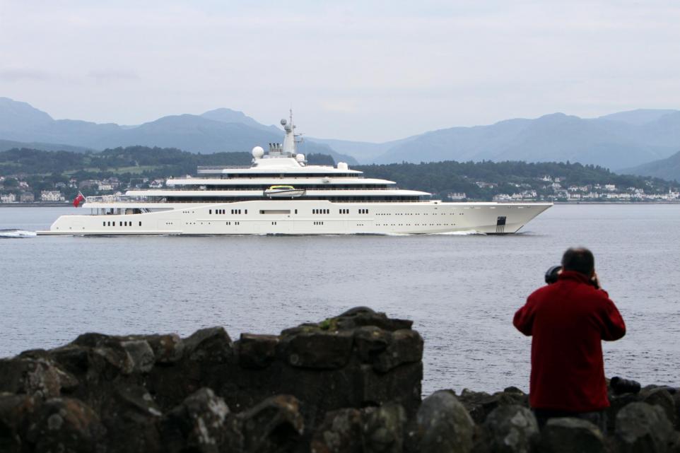 The Herald (@heraldscotland) on Twitter photo A world of yachts and slums is always a powder keg waiting to go off
Politicians can’t keep dodging wealth taxes, writes <a href="/BecMcQ/">Rebecca McQuillan</a>
heraldscotland.com/politics/viewp… A world of yachts and slums is always a powder keg waiting to go off
Politicians can’t keep dodging wealth taxes, writes <a href="/BecMcQ/">Rebecca McQuillan</a>
heraldscotland.com/politics/viewp…