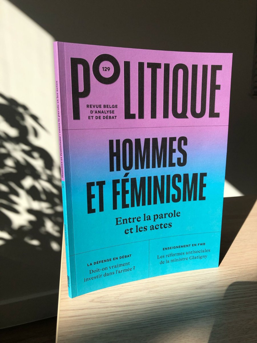 Le n°129 sort aujourd'hui en librairie!

✊🟣Le thème principal : hommes et #féminisme.

👀Peut-on être un homme féministe en 2025?

Egalement dans ce n°:

🛡️Débat : doit-on vrmnt investir dans l'armée?

📝Leçons de rattrapage pour Valérie Glatigny

...Et bien d'autres articles!