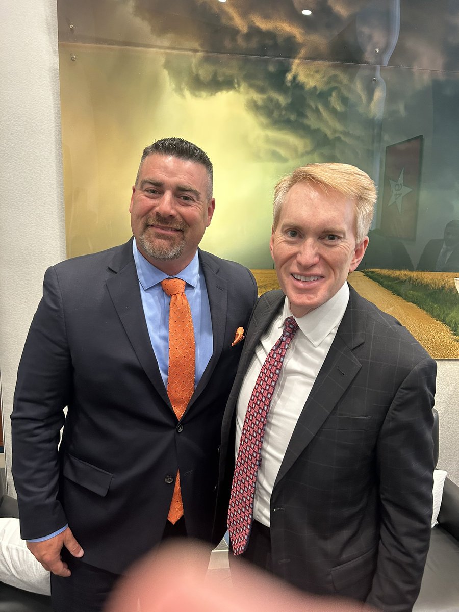 NathanLorick's tweet image. An honor to meet with some of our nations leaders! We had the honor of meeting with & praying over Speaker of the House, @Speakerjohnson! Also met with @tedcruz, @jameslankford @RepMarkHarrisNC & @repkevinhern! Thanks @LeatherwoodERLC, @dandarling & the @ERLC for the connections!