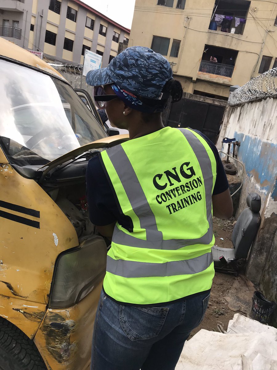 verde_DynamoCNG's tweet image. CNG Conversion Training 3.0 – Powered by Expert Instructors!
With the right knowledge and training, the future of transportation is greener and more affordable!
#CNGConversion #ExpertTraining #GreenEnergy #SkillUp #WilliamEst #السعوديه_اليابان #บอลไทย #呪術廻戦