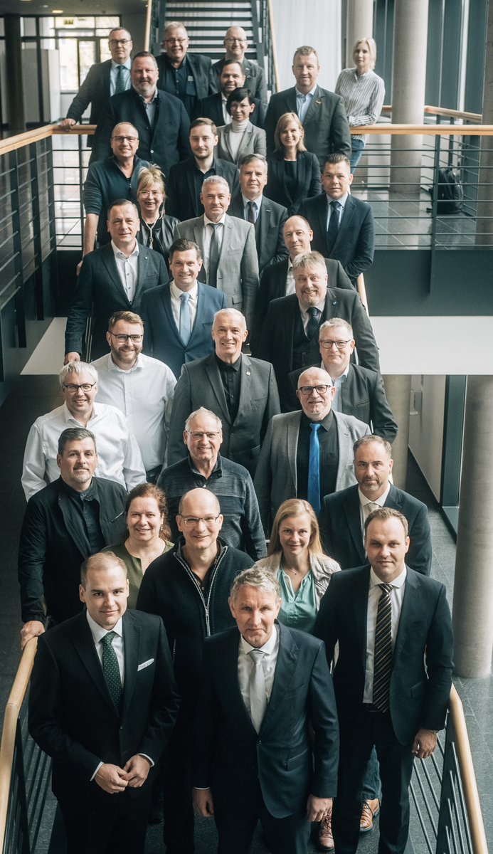 Mit Ablauf des gestrigen Tages und der Konstituierung des 21. Deutschen Bundestags endete meine Mitgliedschaft im Thüringer Landtag – und damit auch in der <a href="/AfD_ThL/">AfD-Fraktion Thüringen</a>. Seit November 2019 war es mir eine große Ehre und ein Privileg, diesem Parlament anzugehören und dort dienen zu