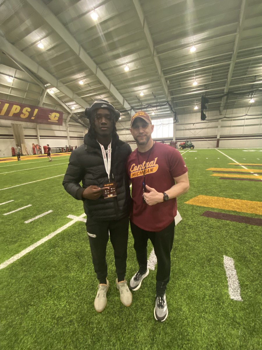 Jayden”JD” Evans (@jdevansss) on Twitter photo I had a great time at <a href="/CMU_Football/">Central Michigan Football</a> today . I look forward to getting back on campus.
<a href="/Fleming_Coach/">Wes Fleming</a>
<a href="/alex_pallone/">Alex Pallone</a>
<a href="/MIexposure/">Michigan exposure</a>
<a href="/DrinkallCoach/">Matthew Drinkall 🇺🇸</a>
#FireUpChips
#Gochips I had a great time at <a href="/CMU_Football/">Central Michigan Football</a> today . I look forward to getting back on campus.
<a href="/Fleming_Coach/">Wes Fleming</a>
<a href="/alex_pallone/">Alex Pallone</a>
<a href="/MIexposure/">Michigan exposure</a>
<a href="/DrinkallCoach/">Matthew Drinkall 🇺🇸</a>
#FireUpChips
#Gochips