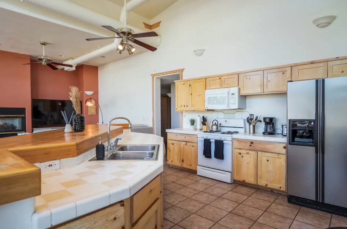 SedonaDotOrg's tweet photo. Introducing Sedona The View House — where luxury meets location in the heart of West Sedona! 🌄🏡 

https://t.co/mMOY285HJ4

#TheViewHouseSedona #WestSedonaStay #RedRockViews #LuxuryRetreat #SedonaDotOrg #BookDirect #Sedona https://t.co/SjFfUp5JmR