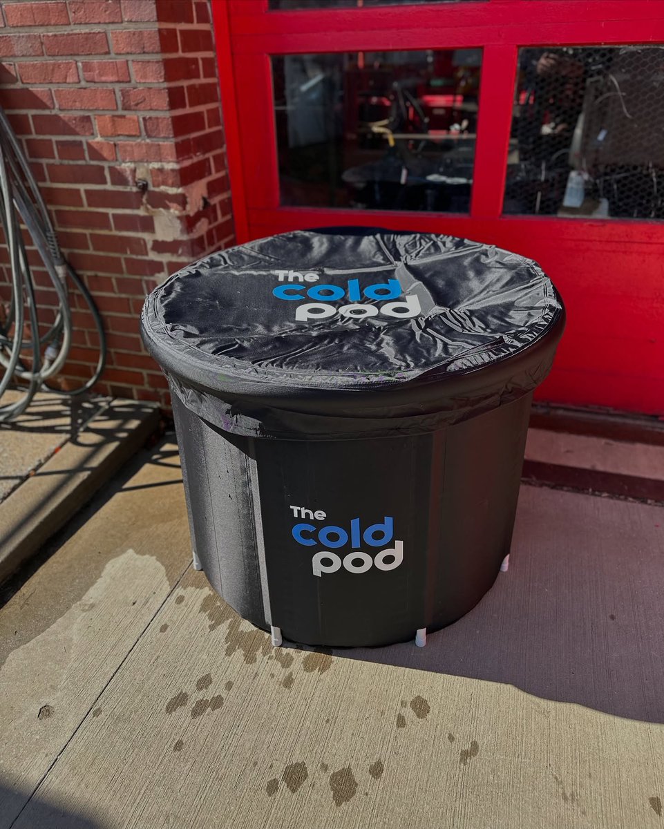 The team at @o2x_dcfire is actively managing their recovery process.

Four Cold Pods are now set up at their training center. 💪

📷 @o2x_dcfire

thecoldpod.com

#TheColdPod #Washington #Firefighters #Recovery
