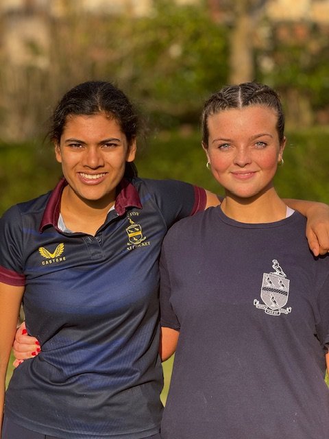 Cracking day out at the U16 Nationals at Shrewsbury. Our team all played well and with brilliant spirit. Tom and Fred reached the last 16, Alfie and Kyle had a great day in the Plate and Meghna and BeBe placed 3rd overall in the girls competition, our best ever at that level ....