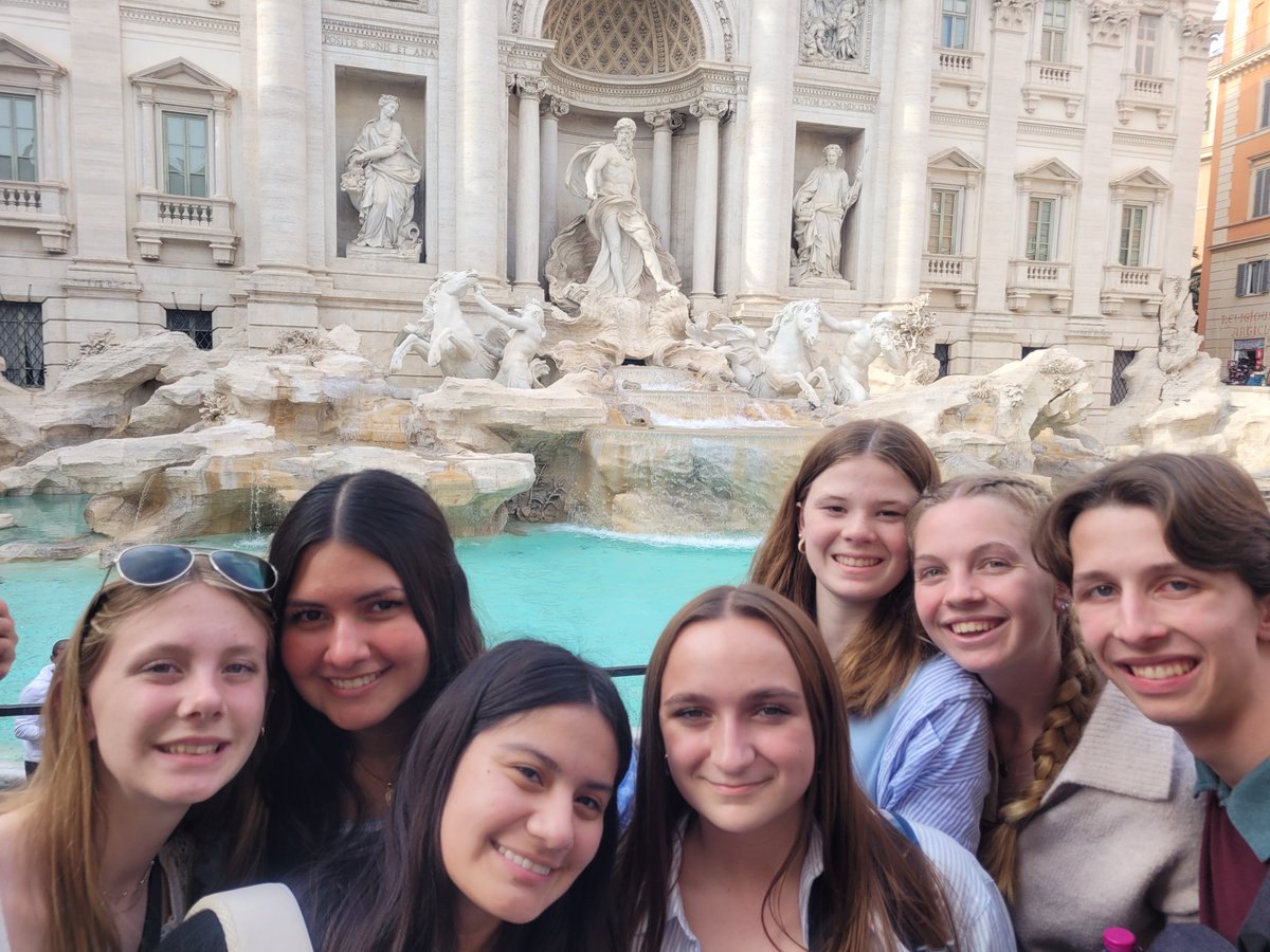 ChestertonAcad's tweet photo. Our seniors are on pilgrimage to Rome! Please pray that their time in the Eternal City draws them closer to God, the saints, and each other! 🙏 https://t.co/tJl3vjTiCk