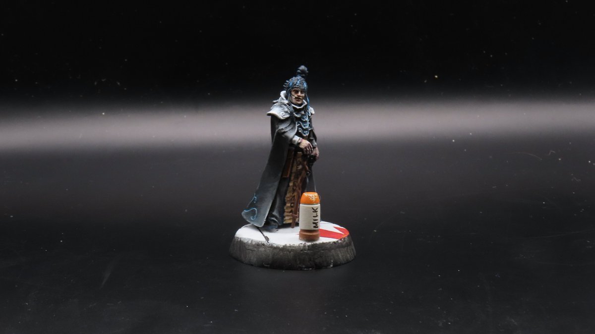 Asharius's tweet photo. Imperial Navigator who got lost and took wrong tun around Albuquerque and got lost with his C'an'adian detachment found his way back to serve imperium. Also he got milk. #Takart

#Vtuber #miniaturepainting #warhammer40k #warhammercommunity  #VtubersUprising #ENVtuber #twitch https://t.co/jIQtcaRQsB