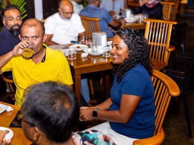 މި ޕާޓީގެ ގައުމީ މަޖިލިސް މެންބަރުންނާއި ގައުމީ މަޖިލީހުގައި މީގެ ކުރިން ހިދުމަތް ކުރެއްވި ބޭފުޅުންނަށް ޗެއަރޕާސަން <a href="/faya_i/">Fayyaz Ismail</a> މިރޭ ދެއްވި ތަރާވީހުގެ ތެރެއިން.