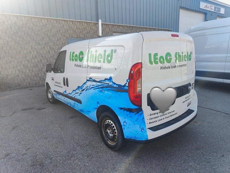 leacshield's tweet photo. Newly wrapped vans! https://t.co/lZHjRrDPPT
