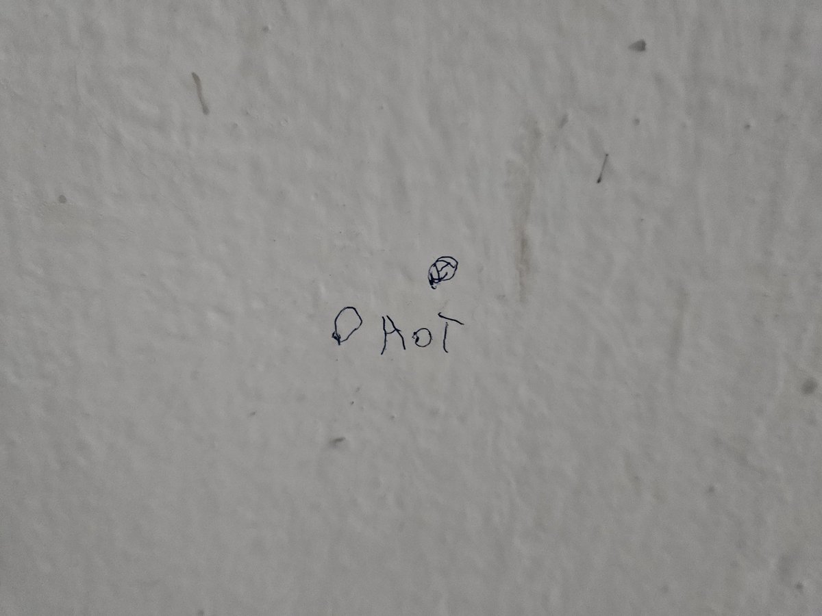 Huellas que quedaron en casa de mi angelito