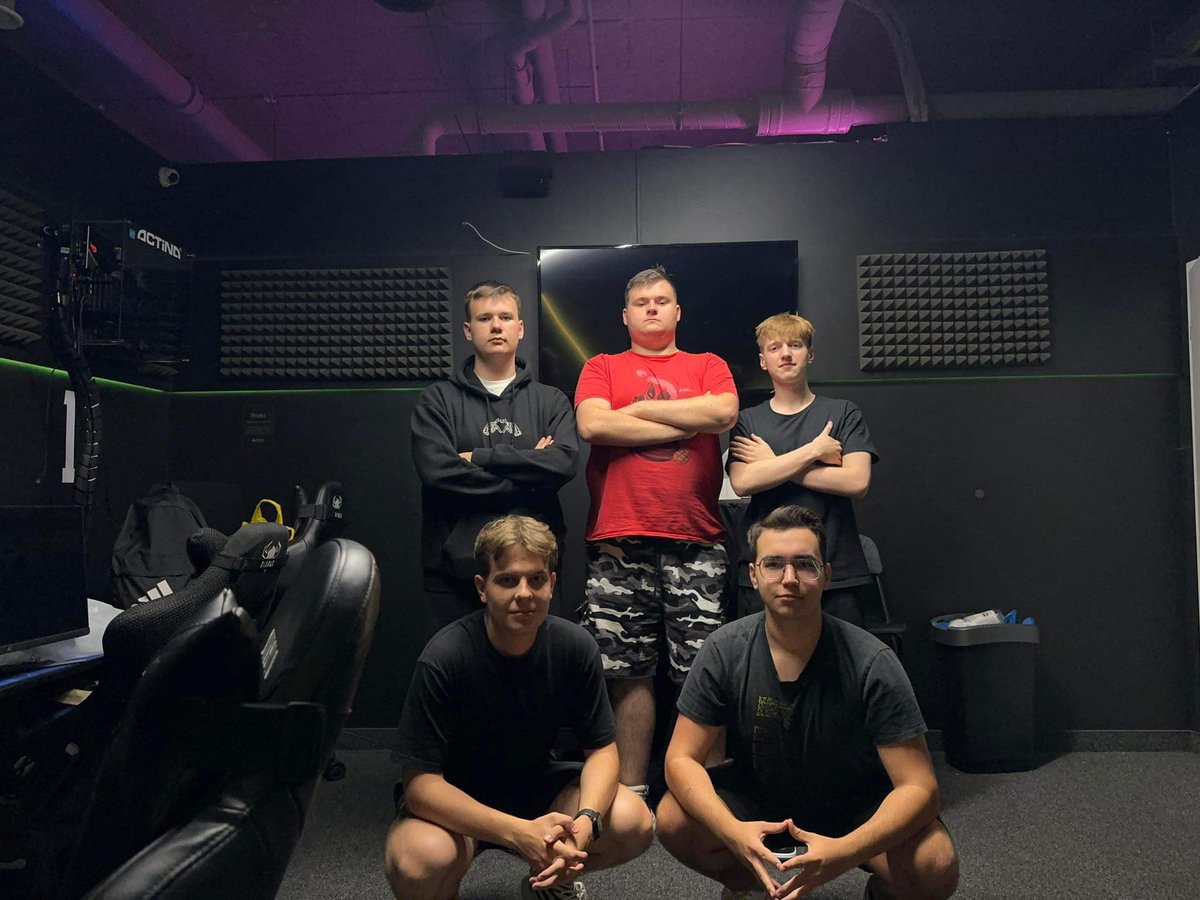 Justin (@kacp3r_osowski) on Twitter photo A więc nadszedł czas zmian od dziś opuszczam szeregi <a href="/firewolfclangg/">Firewolf Clan</a> dziękuję za piękne dwa lata dobrze spędzony czas. Dokończymy sezon i rozstajemy się wszytko w dobrych warunkach. Mam nadzieję że chłopaki osiągnam jak najwięcej jak i sama org się rozwinie. A więc nadszedł czas zmian od dziś opuszczam szeregi <a href="/firewolfclangg/">Firewolf Clan</a> dziękuję za piękne dwa lata dobrze spędzony czas. Dokończymy sezon i rozstajemy się wszytko w dobrych warunkach. Mam nadzieję że chłopaki osiągnam jak najwięcej jak i sama org się rozwinie.