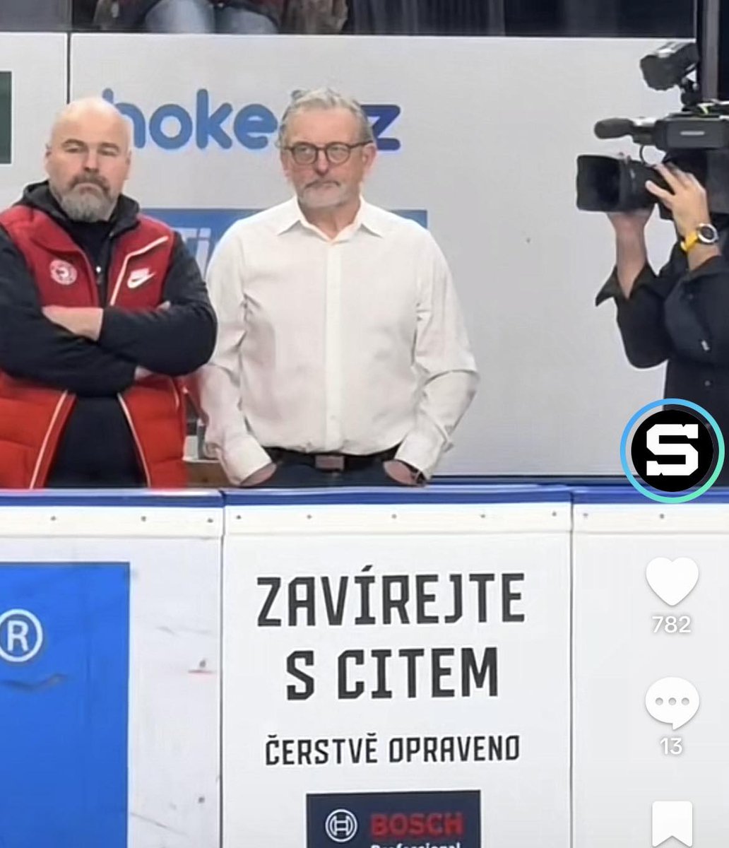 Momentka z dnešního zápasu v O2 aréně.😂